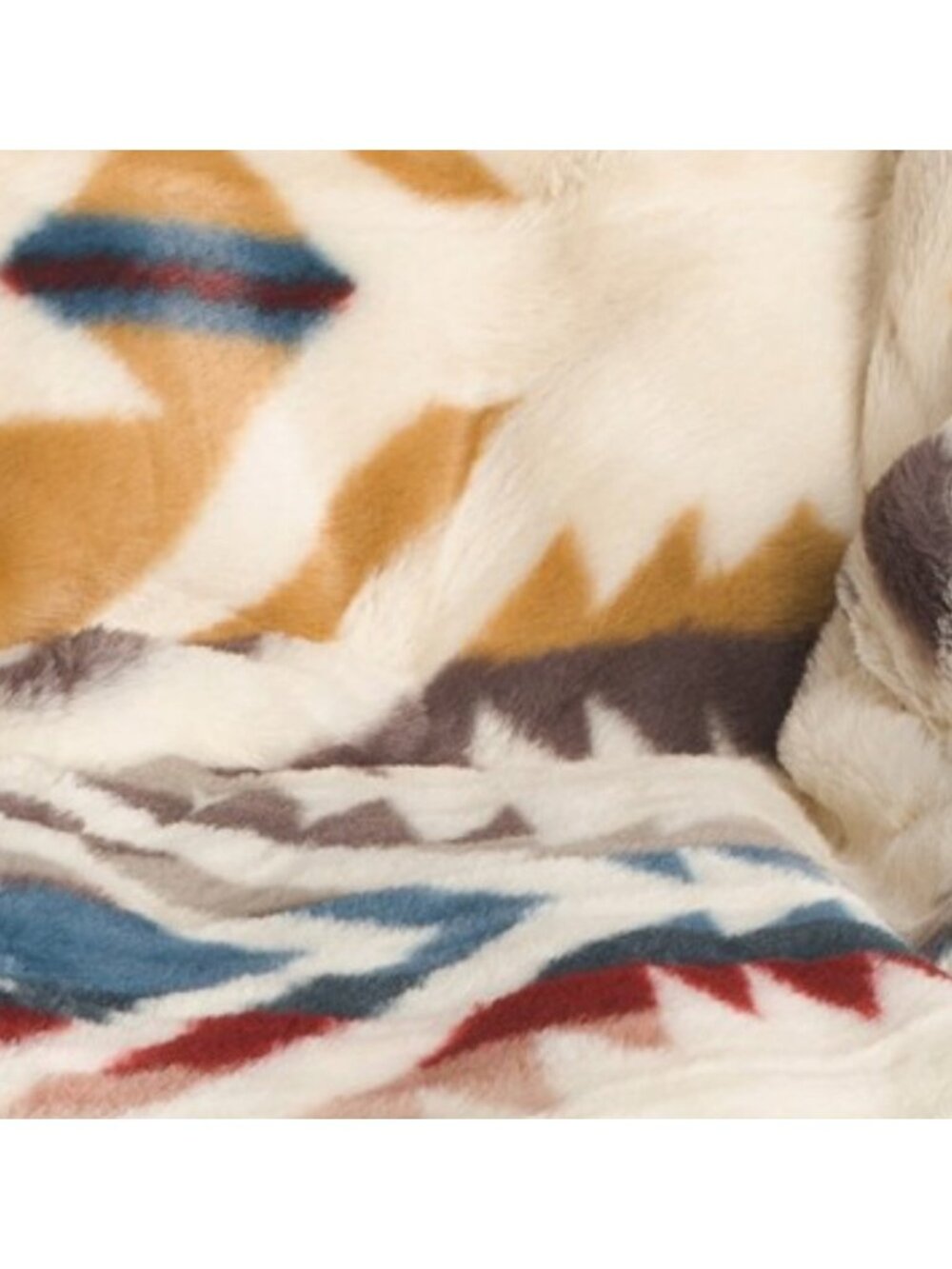 PENDLETON Faux Fur Throw - Picture 3 of 3